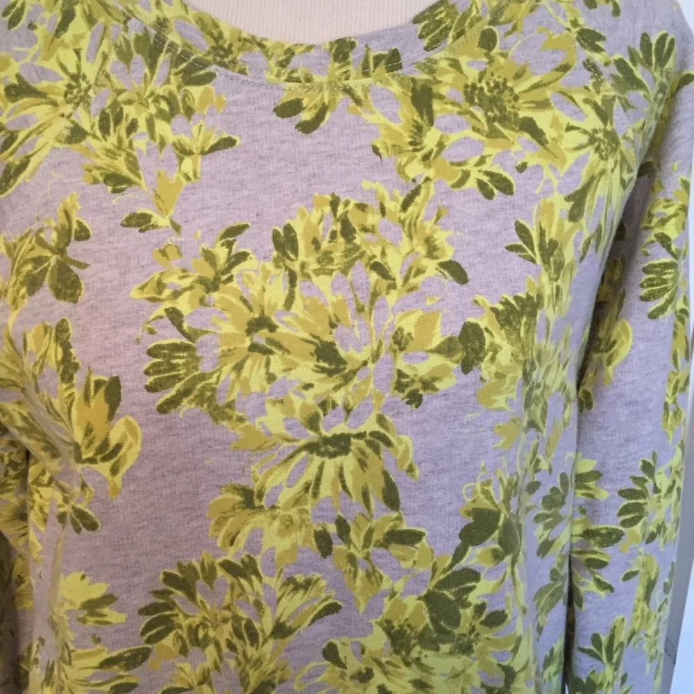 J. CREW TOP SWEATSHIRT GRAY GREEN FLORAL CREWNECK LONG SLEEVE Size L LARGE